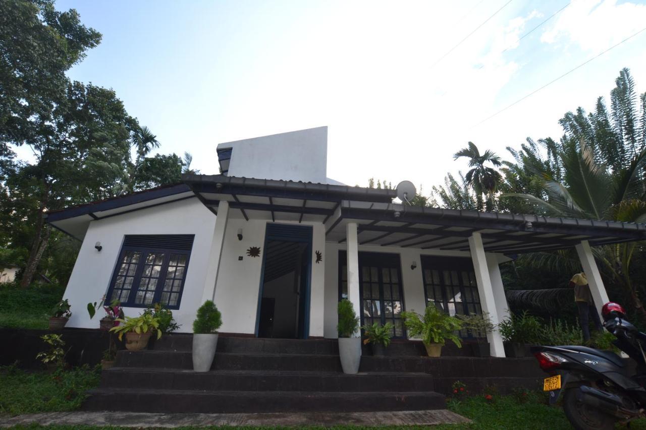 Henas Knuckes View Bungalow Hotel Matale Exterior photo