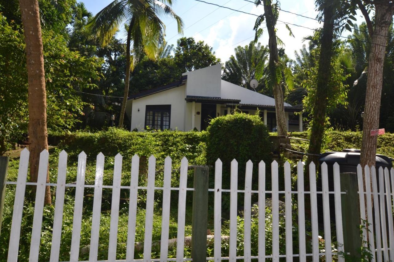 Henas Knuckes View Bungalow Hotel Matale Exterior photo